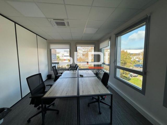 Bureaux A LOUER - DARDILLY - 134 m²
