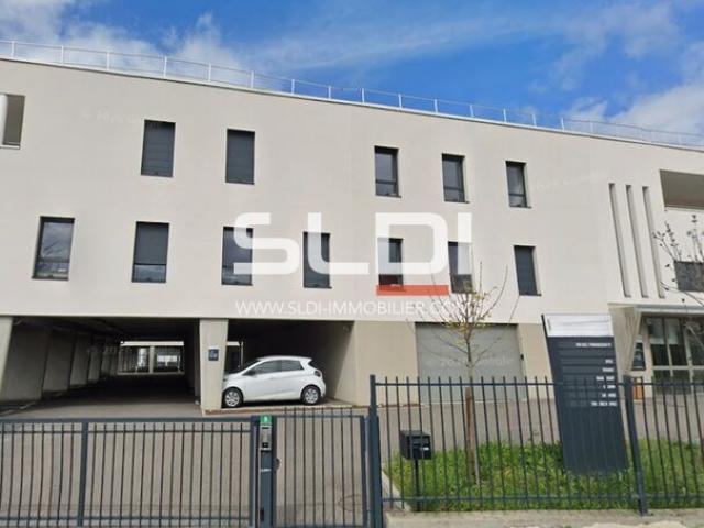 Bureaux A LOUER - DARDILLY - 124 m²