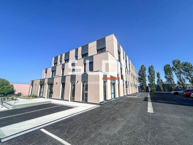 Bureaux A VENDRE - LA TOUR DE SALVAGNY - 42 m²
