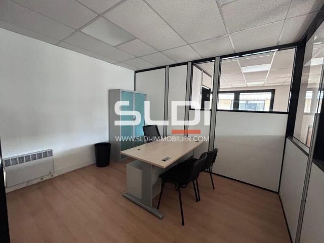 Bureaux A LOUER - LIMAS - 88 m²
