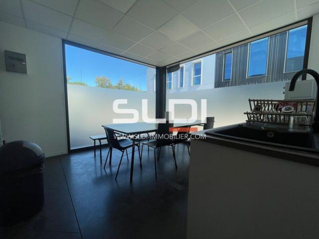 Bureaux A LOUER - SAINT GENIS LAVAL - 160 m²