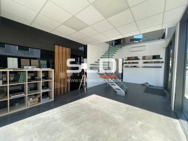 Bureaux A LOUER - SAINT GENIS LAVAL - 160 m²