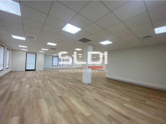 Bureaux A LOUER - GENAS - 47 m²