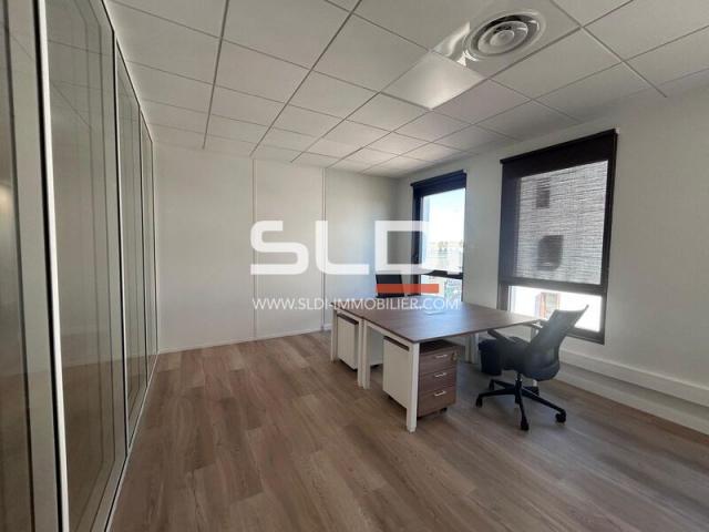 Bureaux A LOUER - GENAS - 47 m²