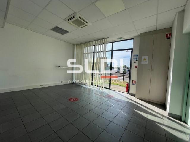 Bureaux A VENDRE - CRAPONNE - 60 m²