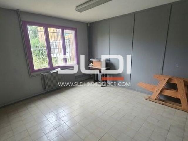 Locaux d'activités A LOUER - SAINT ETIENNE - 520 m²