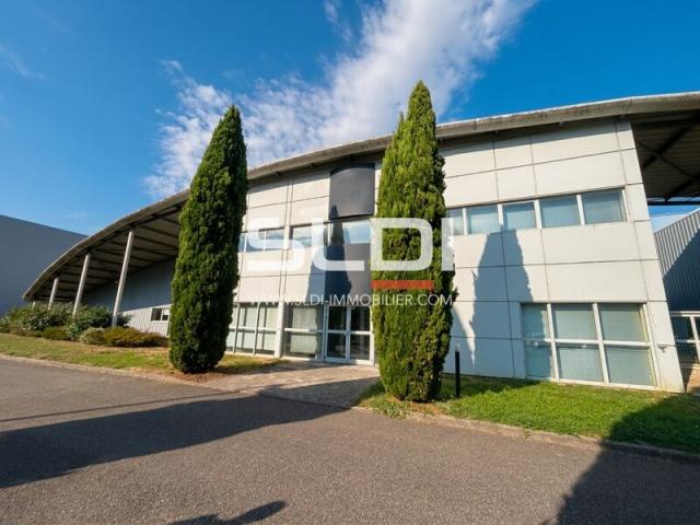 Locaux d'activités A VENDRE - LES ÉCHETS - 4 223 m²