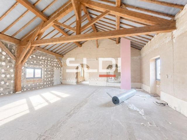 Bureaux A VENDRE - SEREZIN DU RHONE - 983 m²