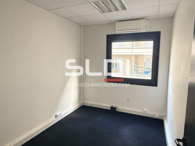 Bureaux A LOUER - LYON - 65 m²
