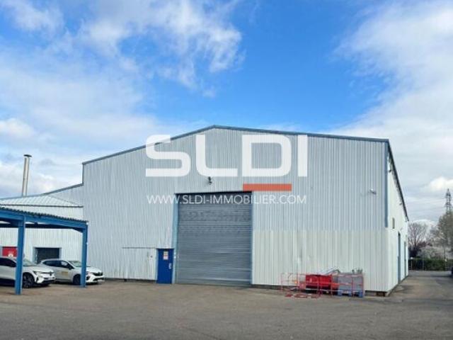 Locaux d'activités A LOUER - VAULX EN VELIN - 2 140 m²