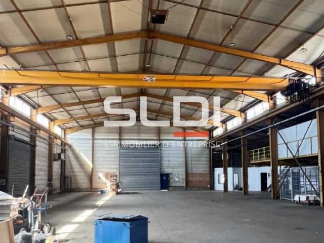 Locaux d'activités A LOUER - VAULX EN VELIN - 2 140 m²