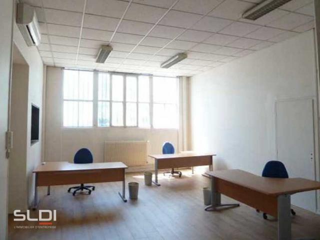 Bureaux A LOUER - VAULX EN VELIN - 532 m²