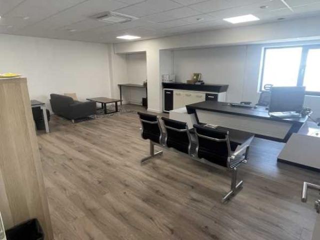 Bureaux A LOUER - MEYZIEU - 16 m²