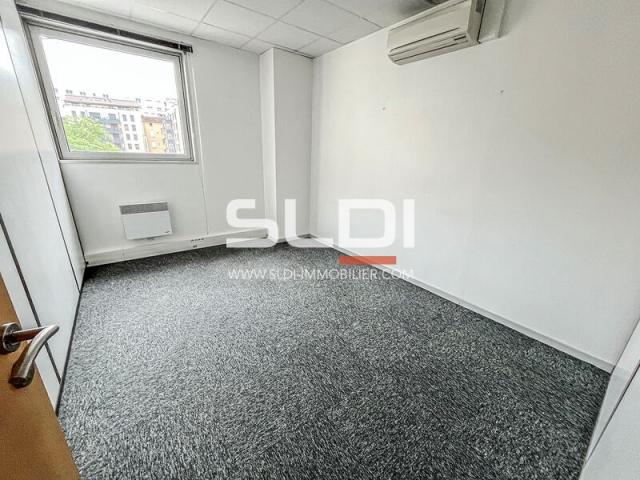 Bureaux A LOUER - VILLEURBANNE - 545 m²