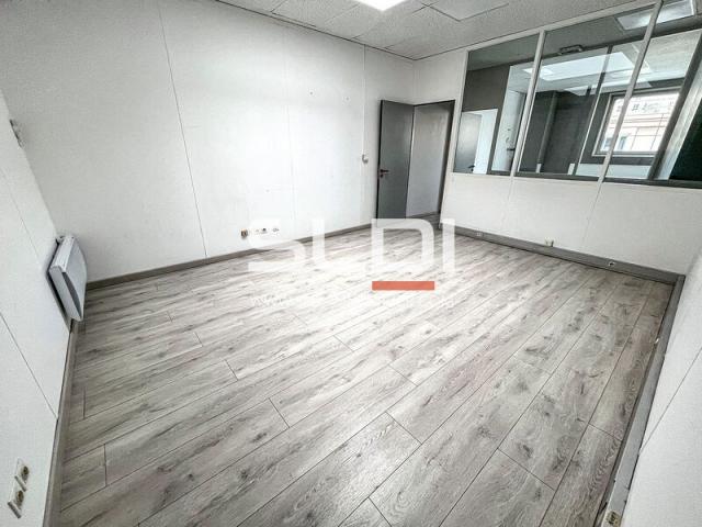 Bureaux A LOUER - VILLEURBANNE - 545 m²