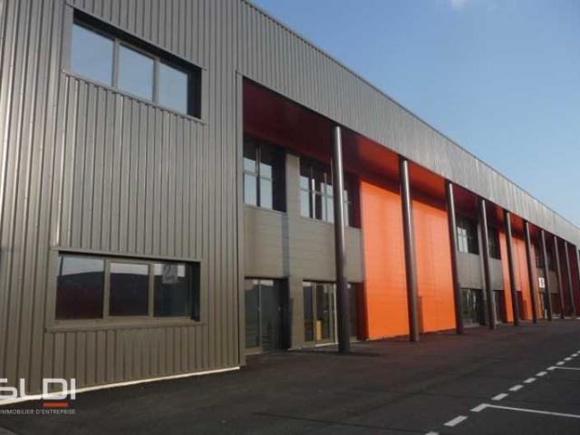 Bureaux A LOUER - ARNAS - 175 m²