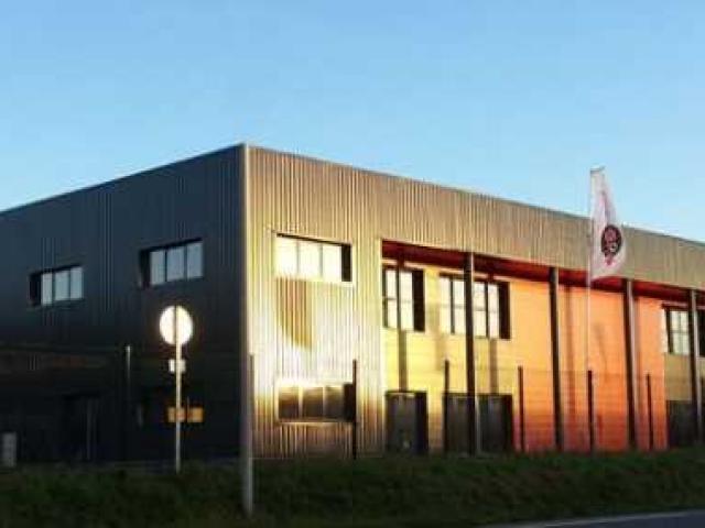 Bureaux A LOUER - ARNAS - 175 m²