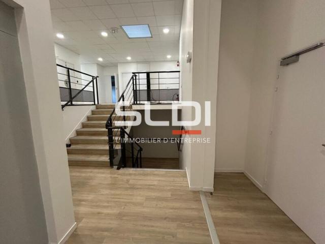 Bureaux A LOUER - LIMONEST - 2 078 m²