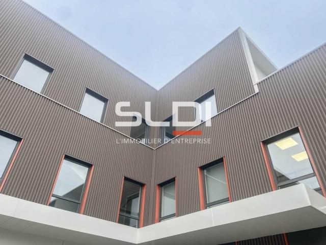 Bureaux A VENDRE OU A LOUER - MONTLUEL - 1 311 m²