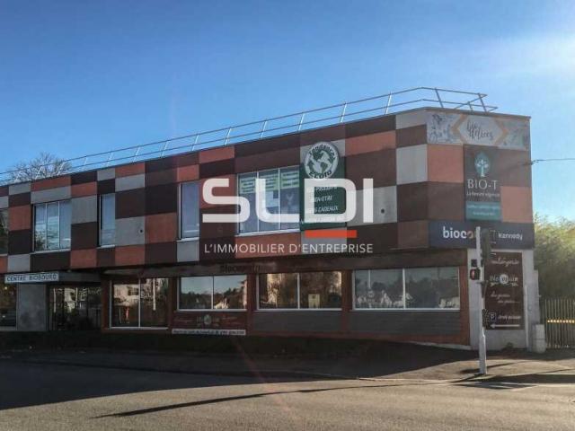 Commerces A LOUER - BOURG EN BRESSE - 350 m²