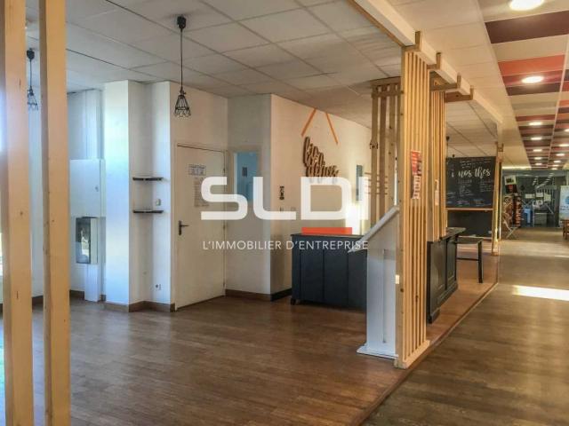 Commerces A LOUER - BOURG EN BRESSE - 350 m²