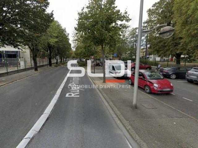 Bureaux A VENDRE OU A LOUER - VILLEFRANCHE SUR SAONE - 370 m²