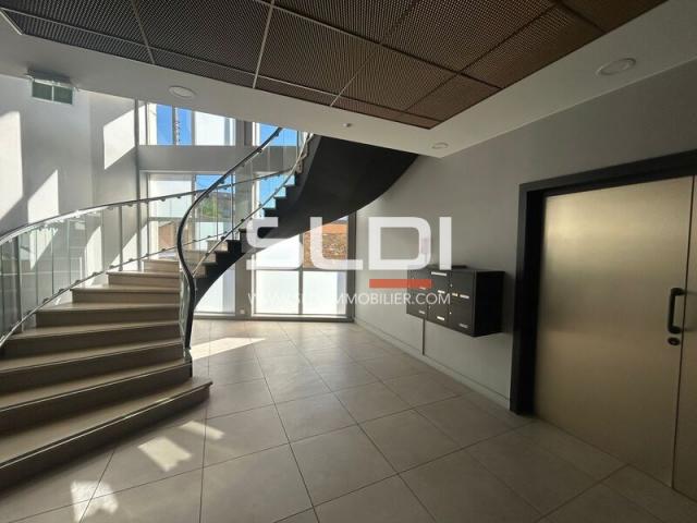 Bureaux A VENDRE OU A LOUER - VILLEFRANCHE SUR SAONE - 370 m²