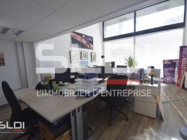 Bureaux A LOUER - LYON - 932 m²