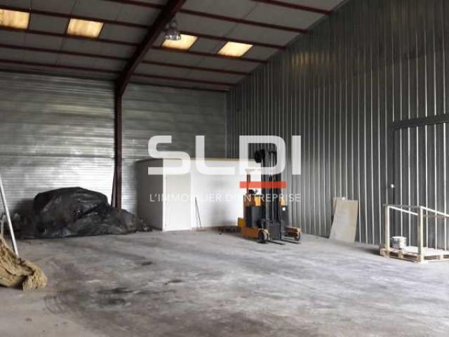 Locaux d'activités A LOUER - AMBERIEU EN BUGEY - 200 m²