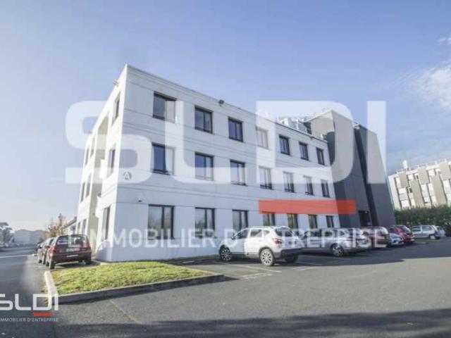 Bureaux A LOUER - VILLEFRANCHE SUR SAONE - 557 m²