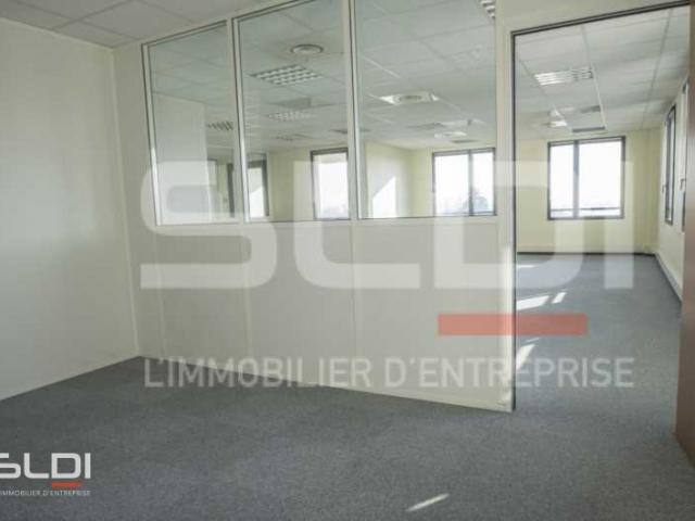 Bureaux A LOUER - VILLEFRANCHE SUR SAONE - 557 m²