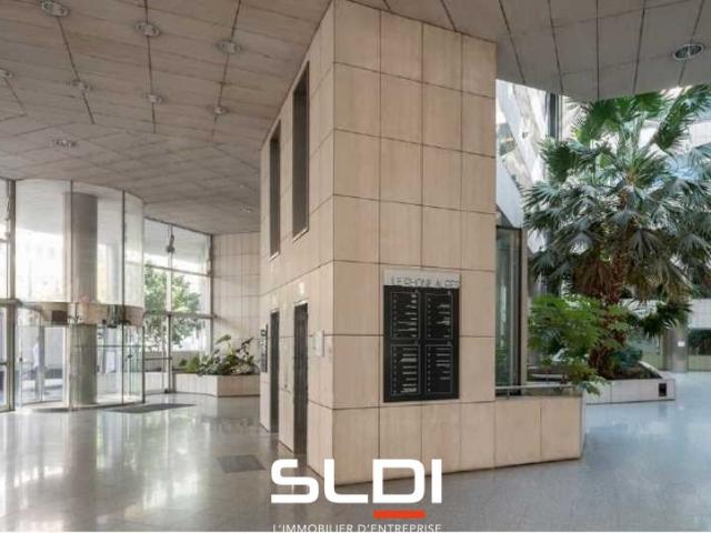 Bureaux A VENDRE - LYON - 3 147 m²