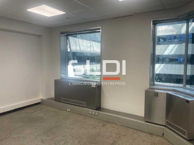 Bureaux A VENDRE - LYON - 3 147 m²