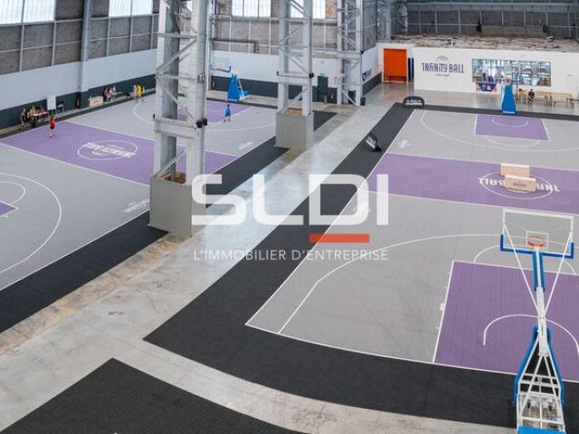 Locaux d'activités A LOUER - SAINT ETIENNE - 2 500 m²