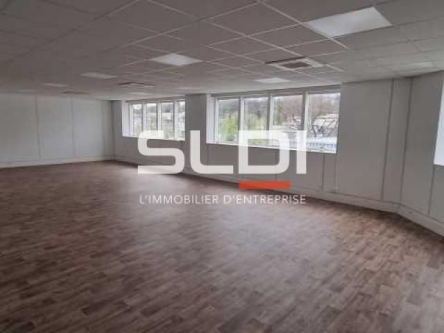 Bureaux A LOUER - SAINT GENIS LAVAL - 126 m²