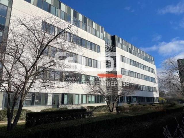 Bureaux A VENDRE OU A LOUER - LYON - 6 545 m²
