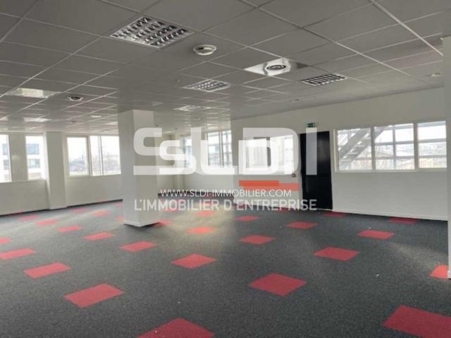 Bureaux A VENDRE OU A LOUER - LYON - 6 545 m²