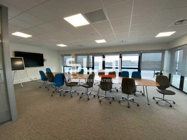 Bureaux A LOUER - MEYZIEU - 115 m²