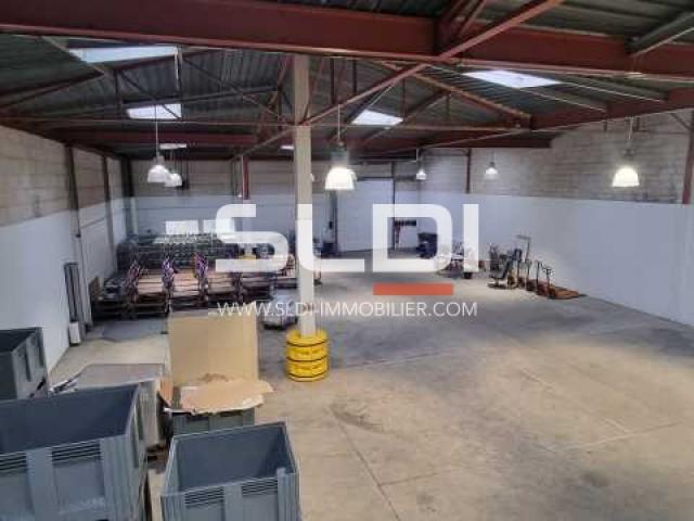 Locaux d'activités A LOUER - SAINT ETIENNE - 633 m²
