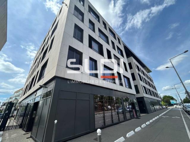 Bureaux A VENDRE OU A LOUER - VENISSIEUX - 700 m²