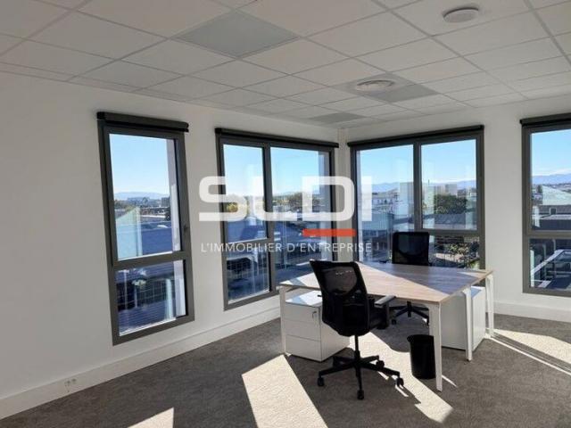 Bureaux A LOUER - CHASSIEU - 33 m²