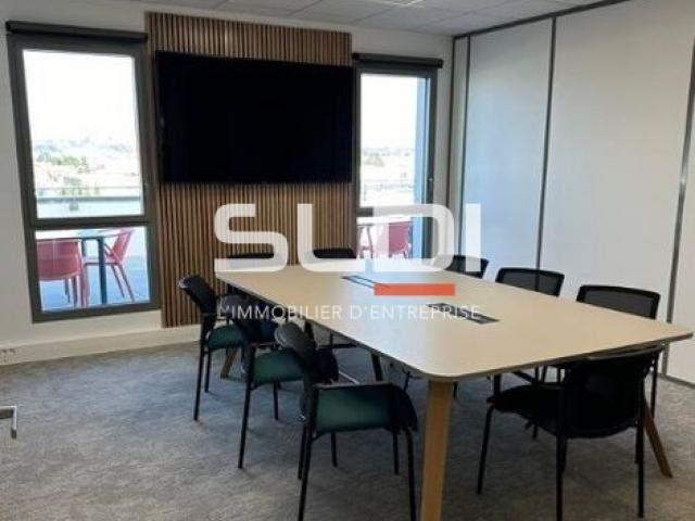 Bureaux A LOUER - CHASSIEU - 33 m²