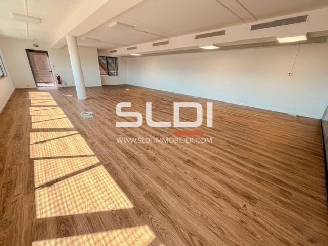 Bureaux A LOUER - LYON - 128 m²