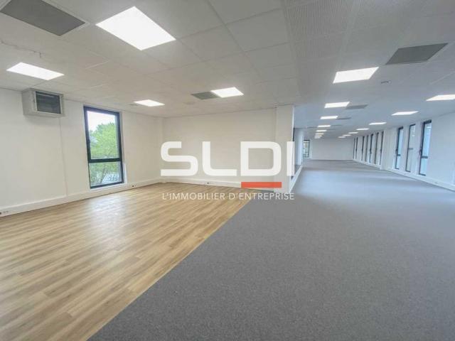Bureaux A LOUER - VILLEURBANNE - 1 375 m²