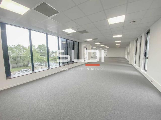 Bureaux A LOUER - VILLEURBANNE - 1 375 m²