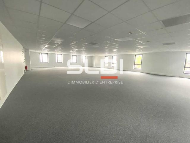 Bureaux A LOUER - VILLEURBANNE - 1 375 m²
