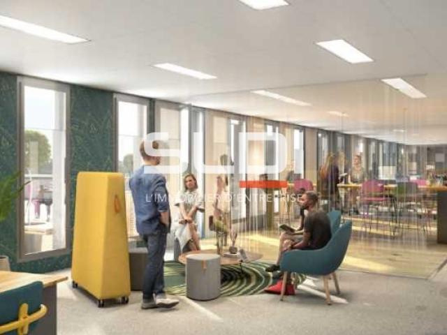 Bureaux A VENDRE OU A LOUER - VILLEURBANNE - 7 156 m²