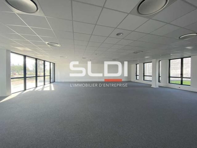 Bureaux A LOUER - VAULX EN VELIN - 991 m²