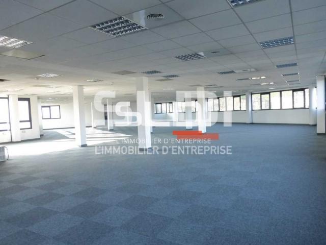 Bureaux A LOUER - ECULLY - 899 m²