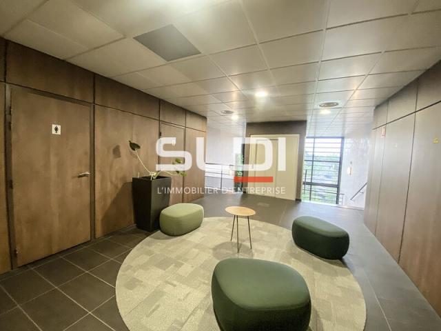 Bureaux A LOUER - SAINT PRIEST - 173 m²